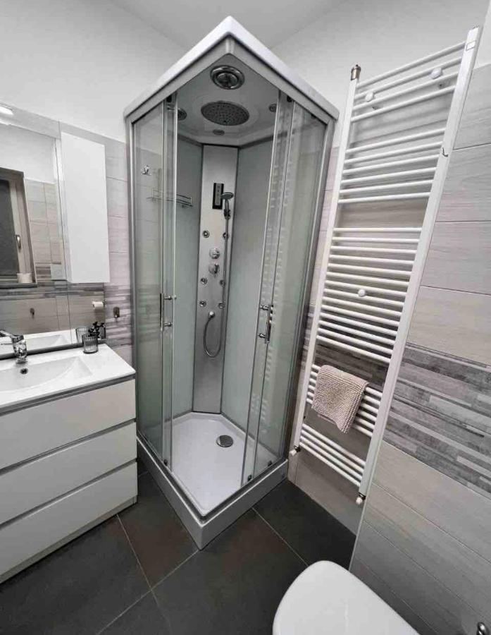 Pregevole Duplex A 1 Minuto Dalla Metro Apartment Collegno Exterior photo